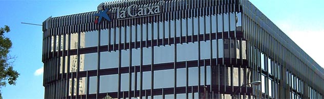 Edificio La Caixa. Paseo de la Castellana, Madrid.
Lámina Exterior SRS 220 EXSR 3Mil. Instalación en 2000-2001. Superficie 3.300 m2